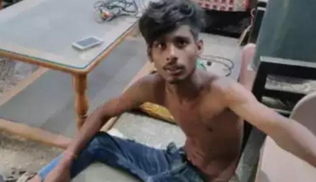 小偷被警察喚醒,十分錯愕。(互聯網)