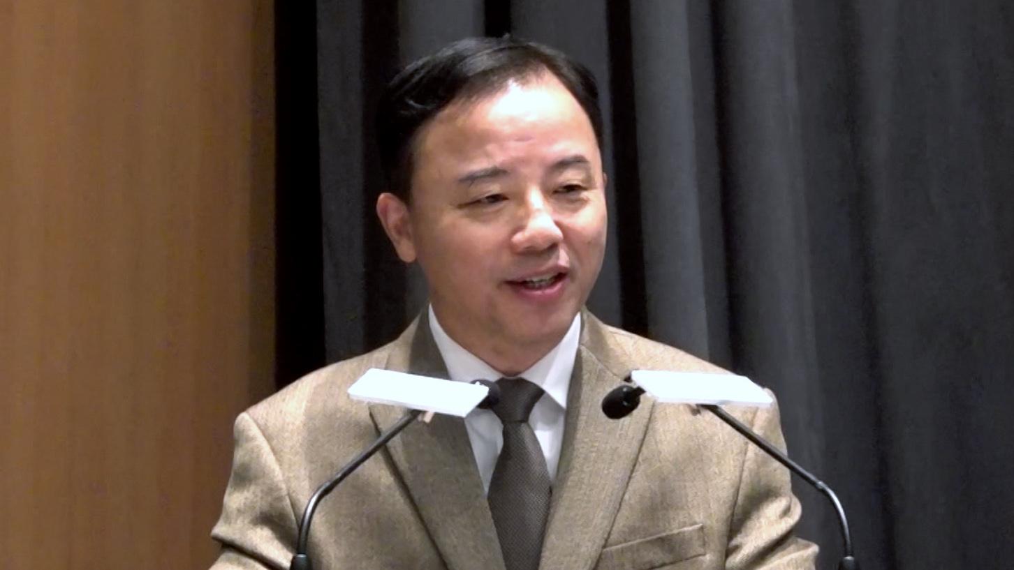 張翔指,校委會上星期二舉行會議,在他和校委會成員事先毫不知情的情況下,有決議被提出,以任命幾位暫任副校長。