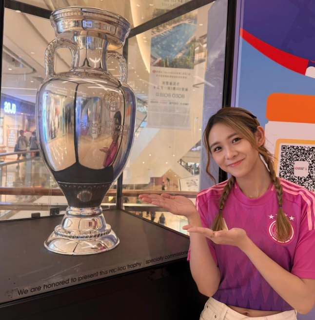 關珮姿IG/Karen Kwan KK