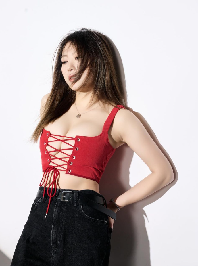 Kylie C鄭杞瑤(IG/@ckykylie)