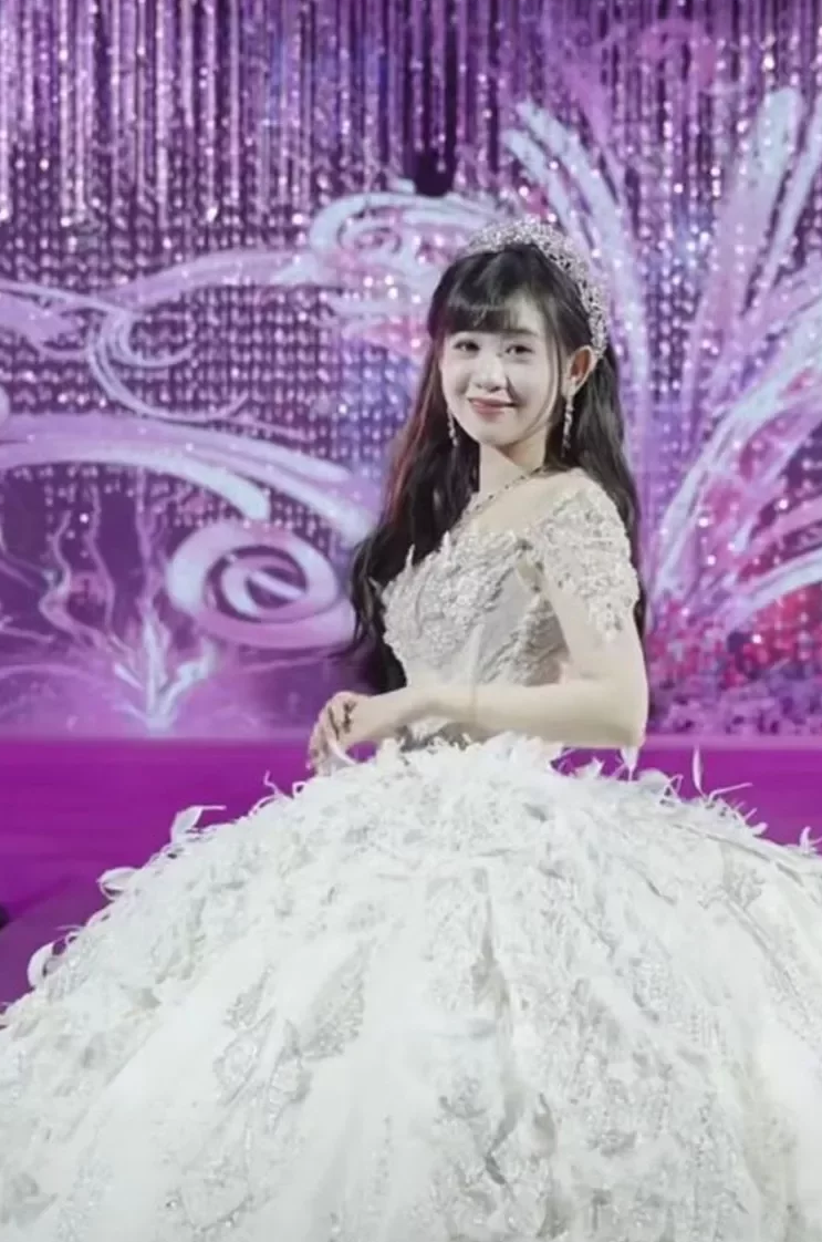 這樁內地豪門聯婚,有傳男家的聘禮高達18億元。(網上截圖)