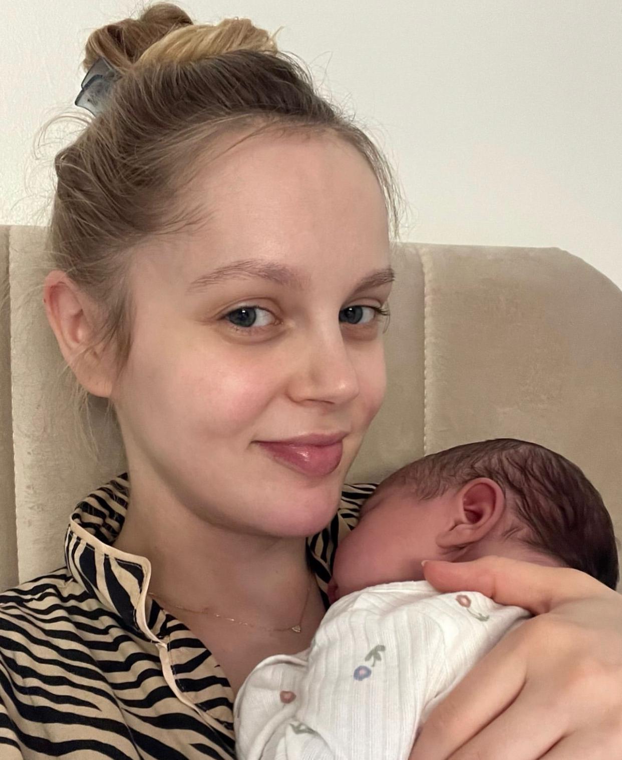 28歲索模Vivi今日宣布榮升人母。