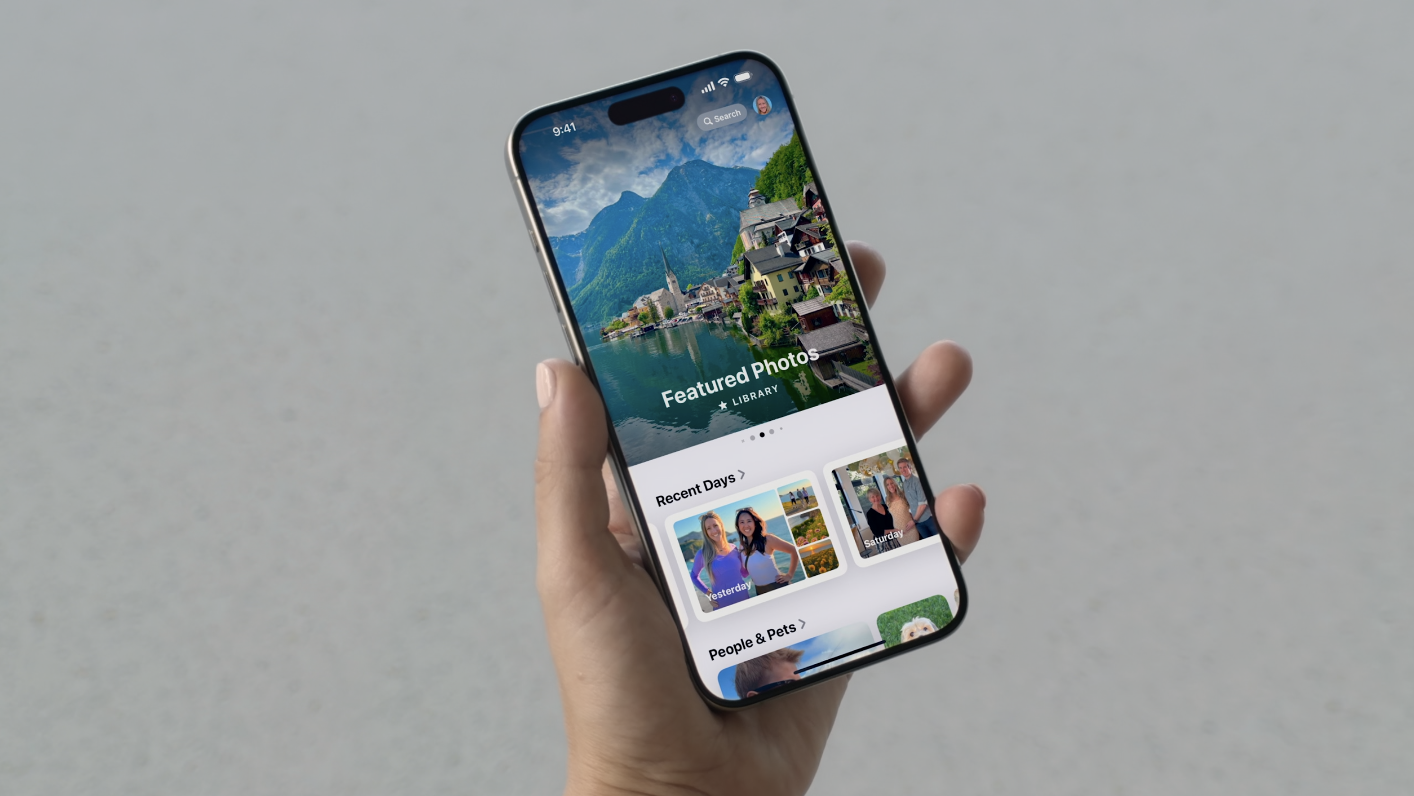 WWDC24|相片app設有回憶及分類功能。