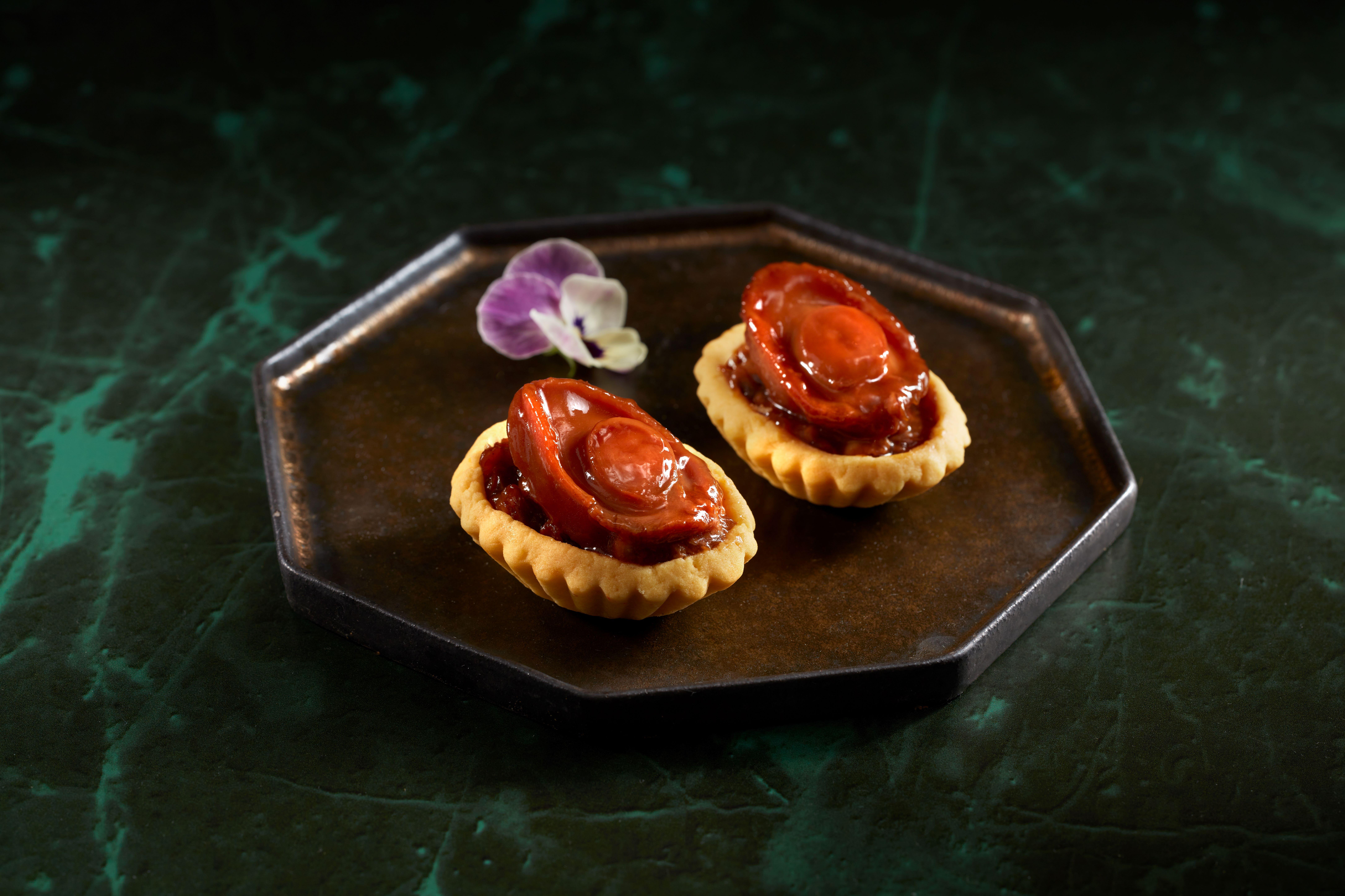 一口鮑魚撻($68/2件)