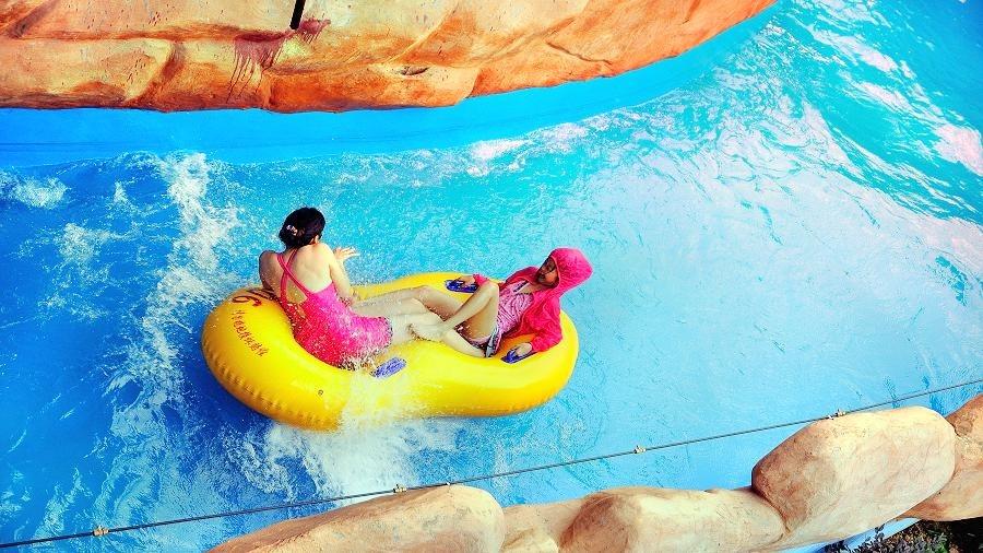 「巨峽漂流河」亦是不容錯過的。(圖片來源:Trip.com)