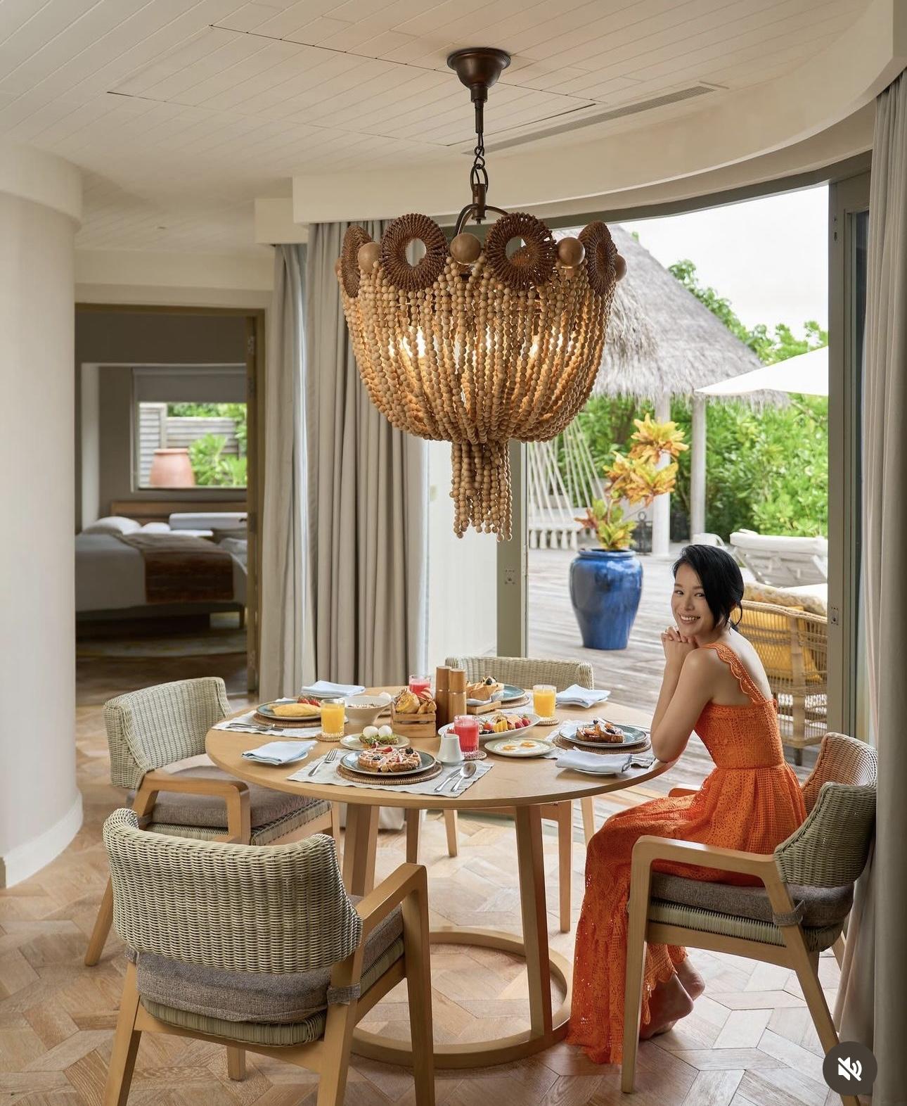 胡杏兒分享到馬爾代夫旅行的照片。