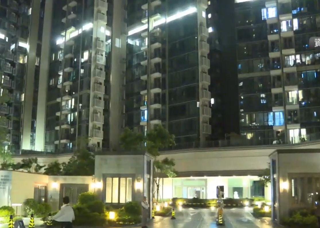 將軍澳日出康城一名32歲女子,涉嫌殺死30歲丈夫,被控一項謀殺罪,案件於觀塘裁判法院提堂。(有線新聞畫面)