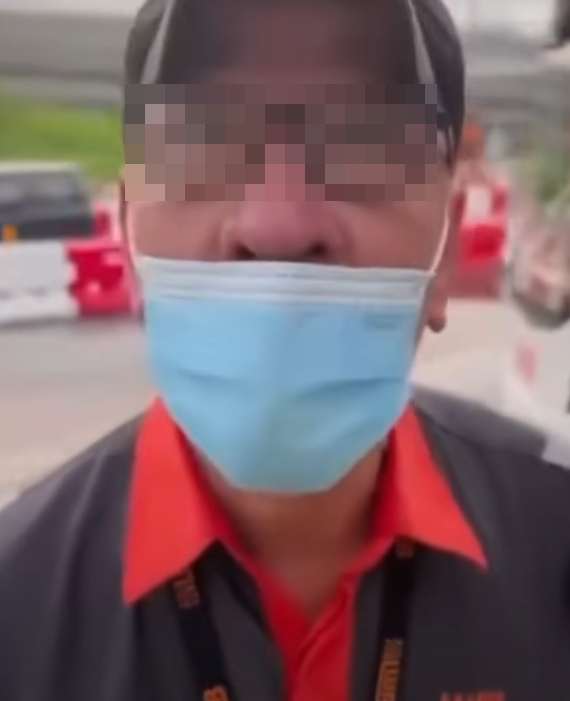 司機情緒激動大罵乘客(影片截圖)