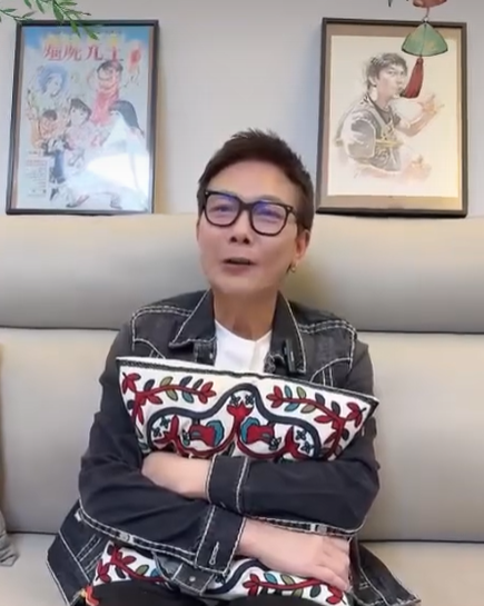 錢小豪近期的影片都見到他瘦了一個碼。