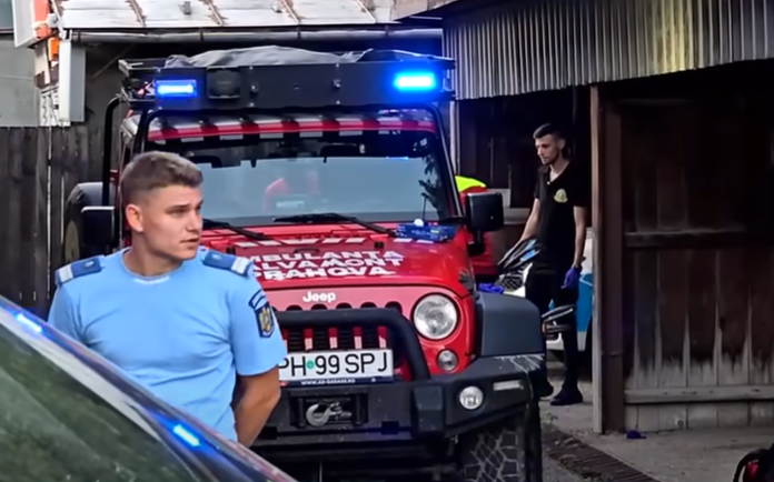 救援人員到場。(互聯網)