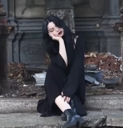 女事主被熊襲擊死亡。(互聯網)