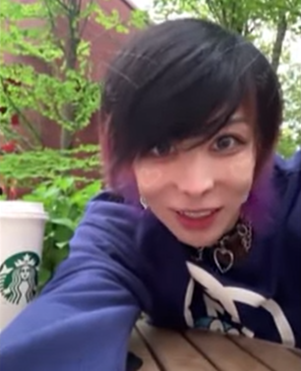 在日本加入地下偶像團的中國籍男子劉天昊。(新聞截圖)