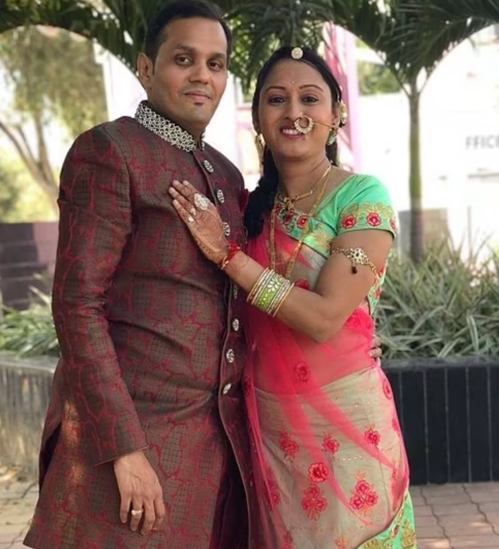 40歲的倫沃爾(Anand Runwal)與39歲妻子普納姆(Poonam)均是印度人,二人育有2歲雙胞胎女兒。
