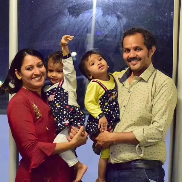 40歲的倫沃爾(Anand Runwal)與39歲妻子普納姆(Poonam)均是印度人,二人育有2歲雙胞胎女兒。