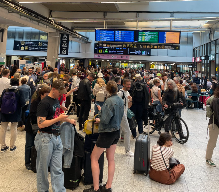 巴黎奧運|法國多條高速列車網絡遭縱火破壞,開幕前夕交通大混亂