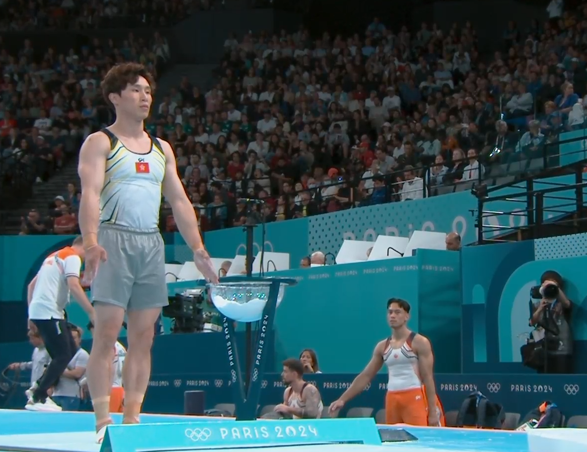 石偉雄出戰體操的跳馬項目。(直播截圖)