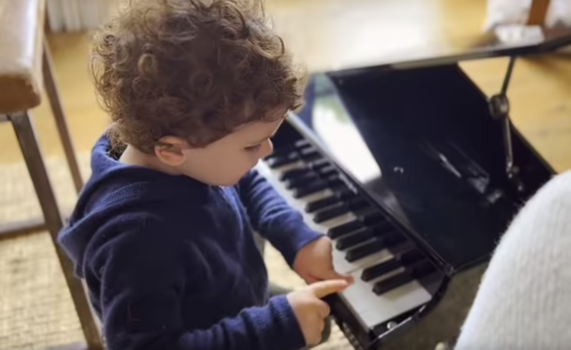 有英國網民慨嘆,只能夠從紀錄片中看見阿奇。(互聯網)