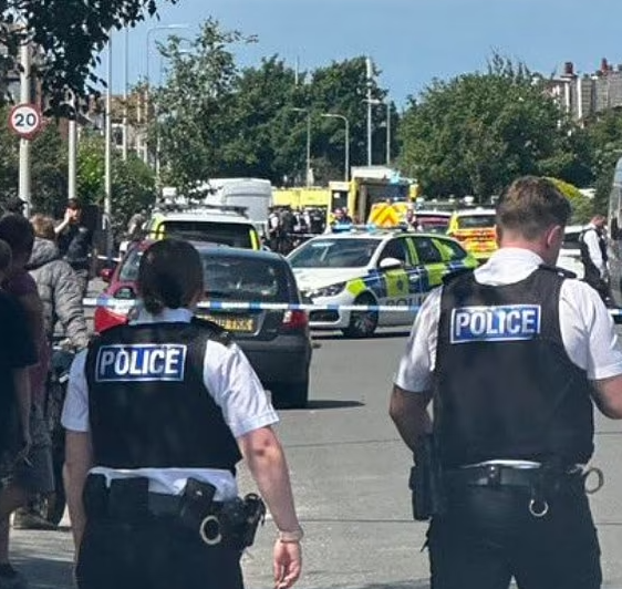 案發在紹斯波特的Hart Street,警方封鎖現場。(互聯網)