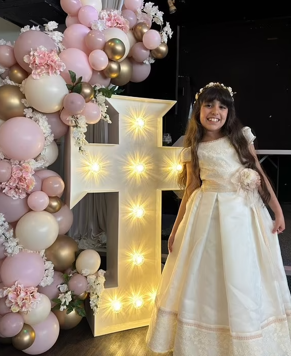 首名死者是9歲女童Alice Aguiar。(互聯網)