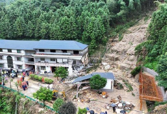 目前現場已清理完畢,搜救工作結束。(微博)