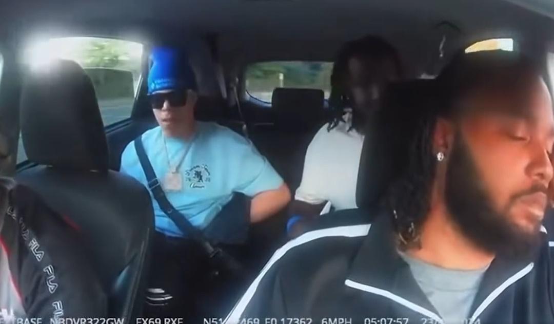 Bilal先與2人乘搭的士,其後落車。(FB)