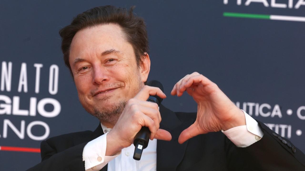 Tesla行政總裁馬斯克透露,明年將小規模生產人形機械人Optimus。(資料圖片)