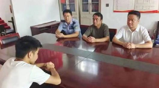 睢陽區網信辦會同公安機關依法依規對轄區內涉事男子呂某某進行約談。(微博)