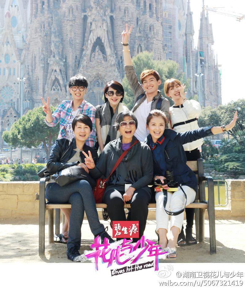 鄭佩佩於2014年拍節目,當時行得走得。