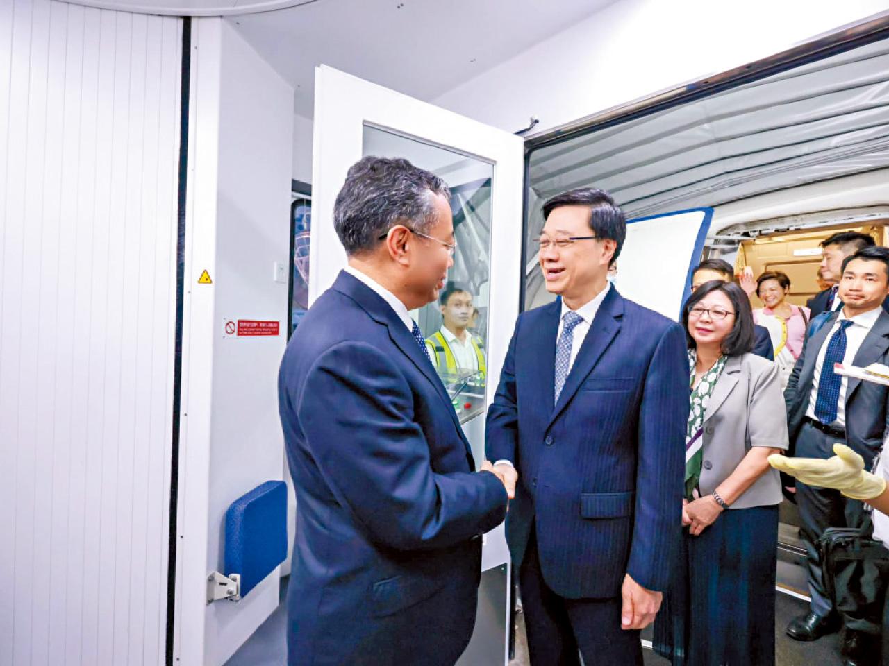 四川 副省長 普布頓 特首 李家超