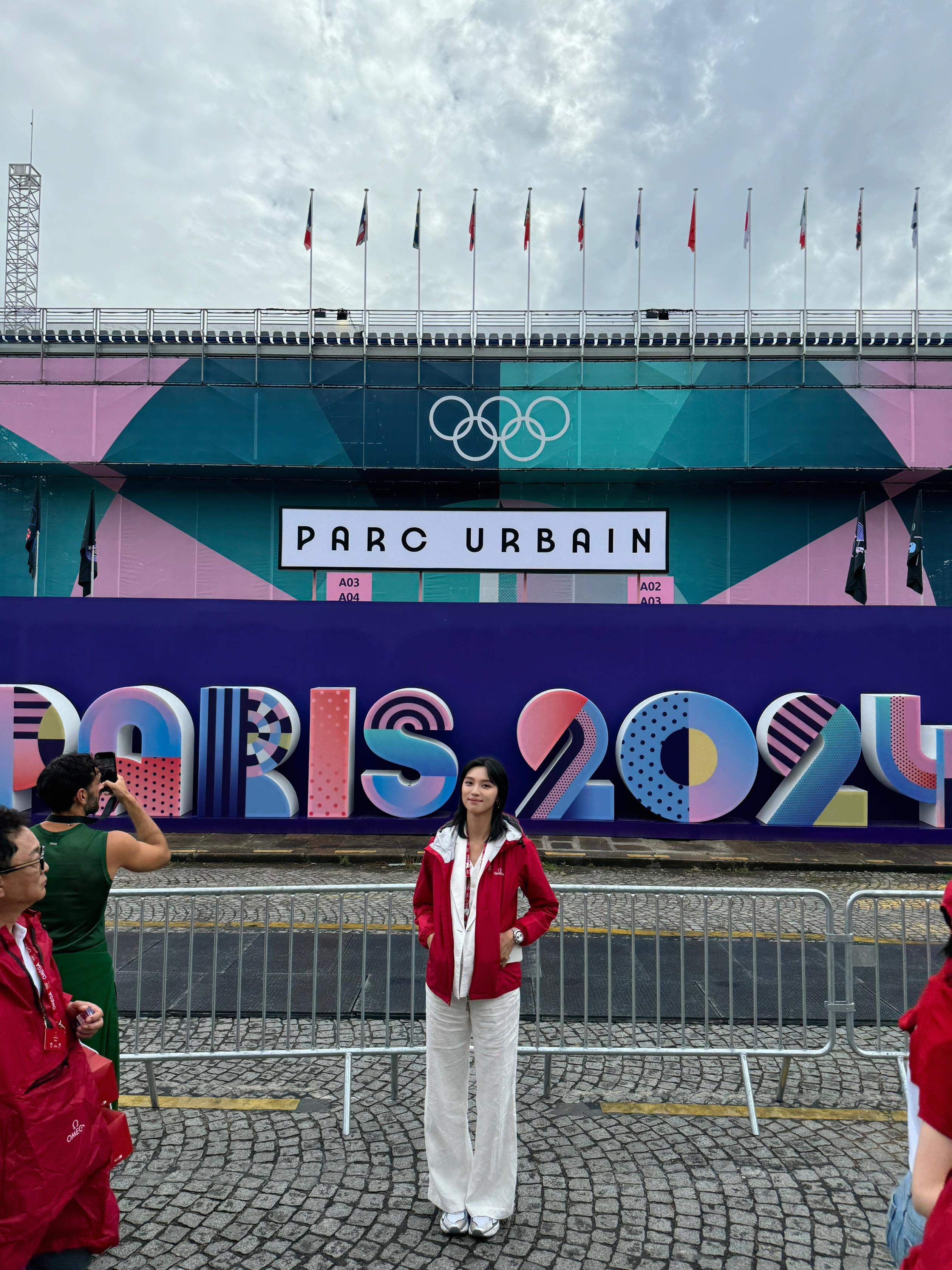 王丹妮在巴黎感受奧運氣氛。