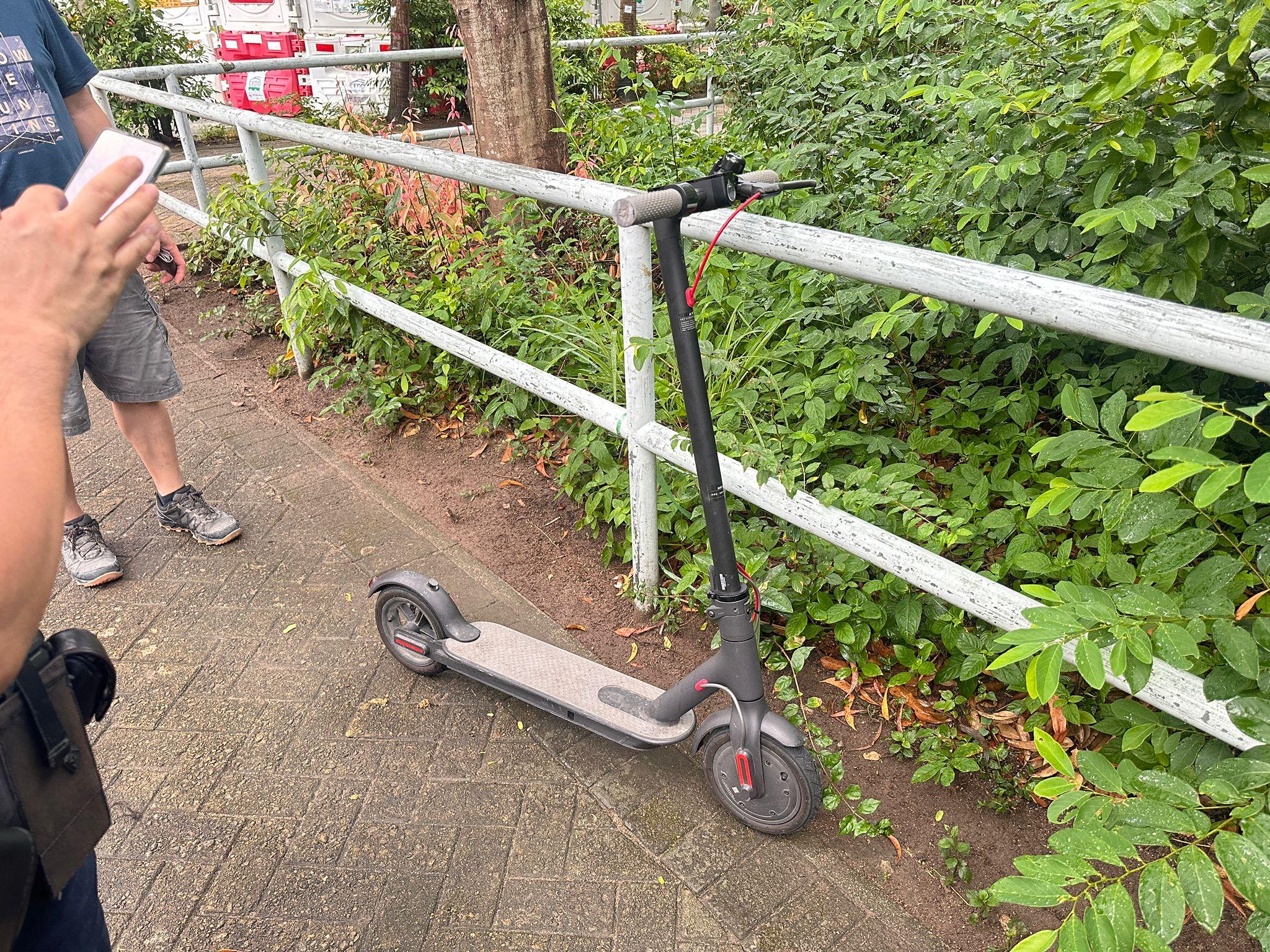 警方扣查5輛涉案電動可移動工具。(警方提供)