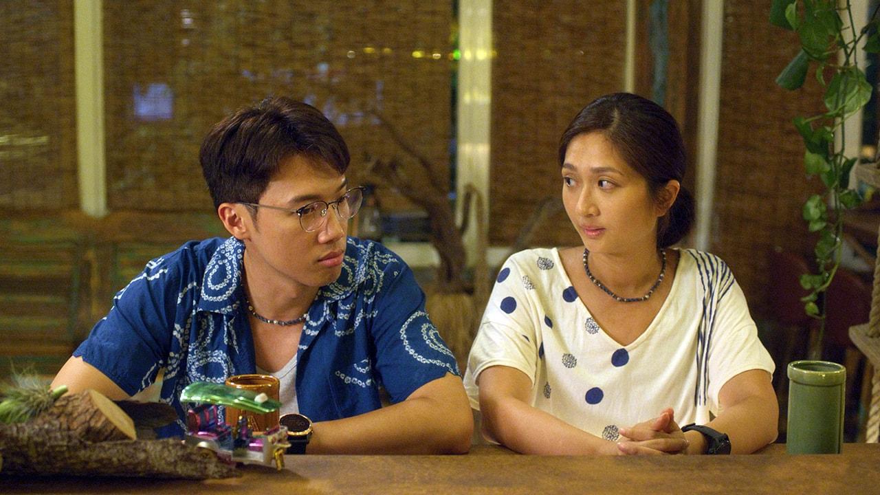 毛曄穎本來是舞台劇演員,更曾在《正義迴廊》擔任演戲指導,佩服她為了角色而以近乎不化妝的姿態突顯角色嚴人嚴己的肅穆。