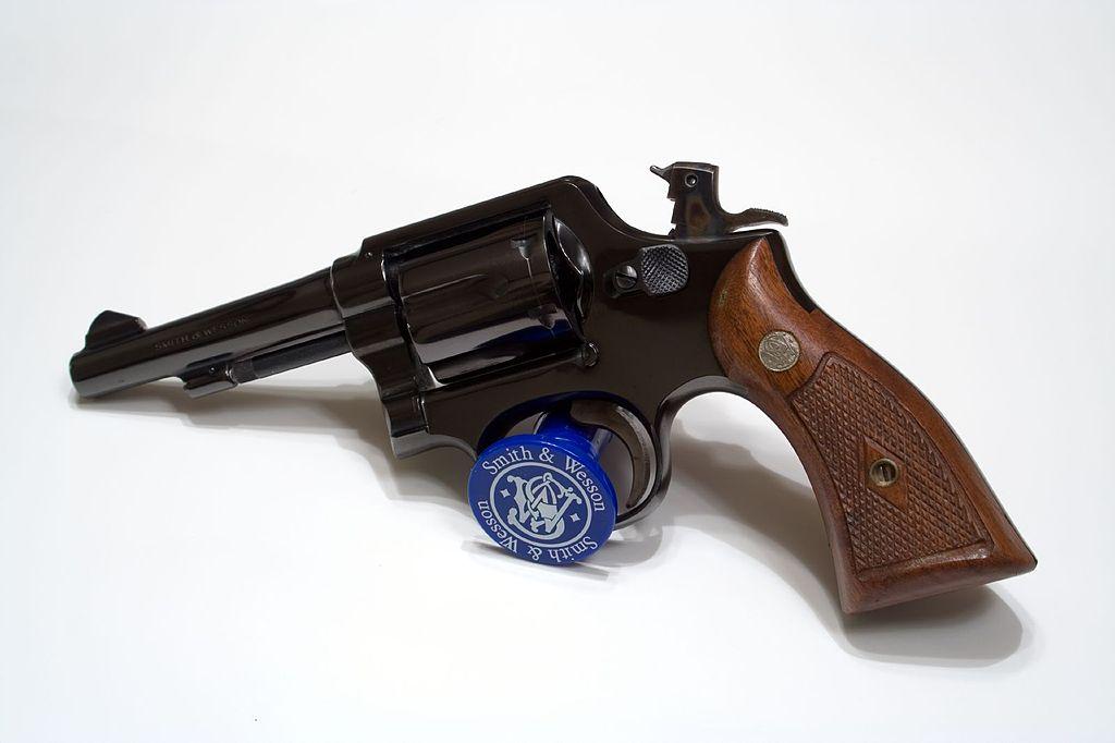 美國製史密夫威遜10型「點三八」左輪手槍。(網上圖片)