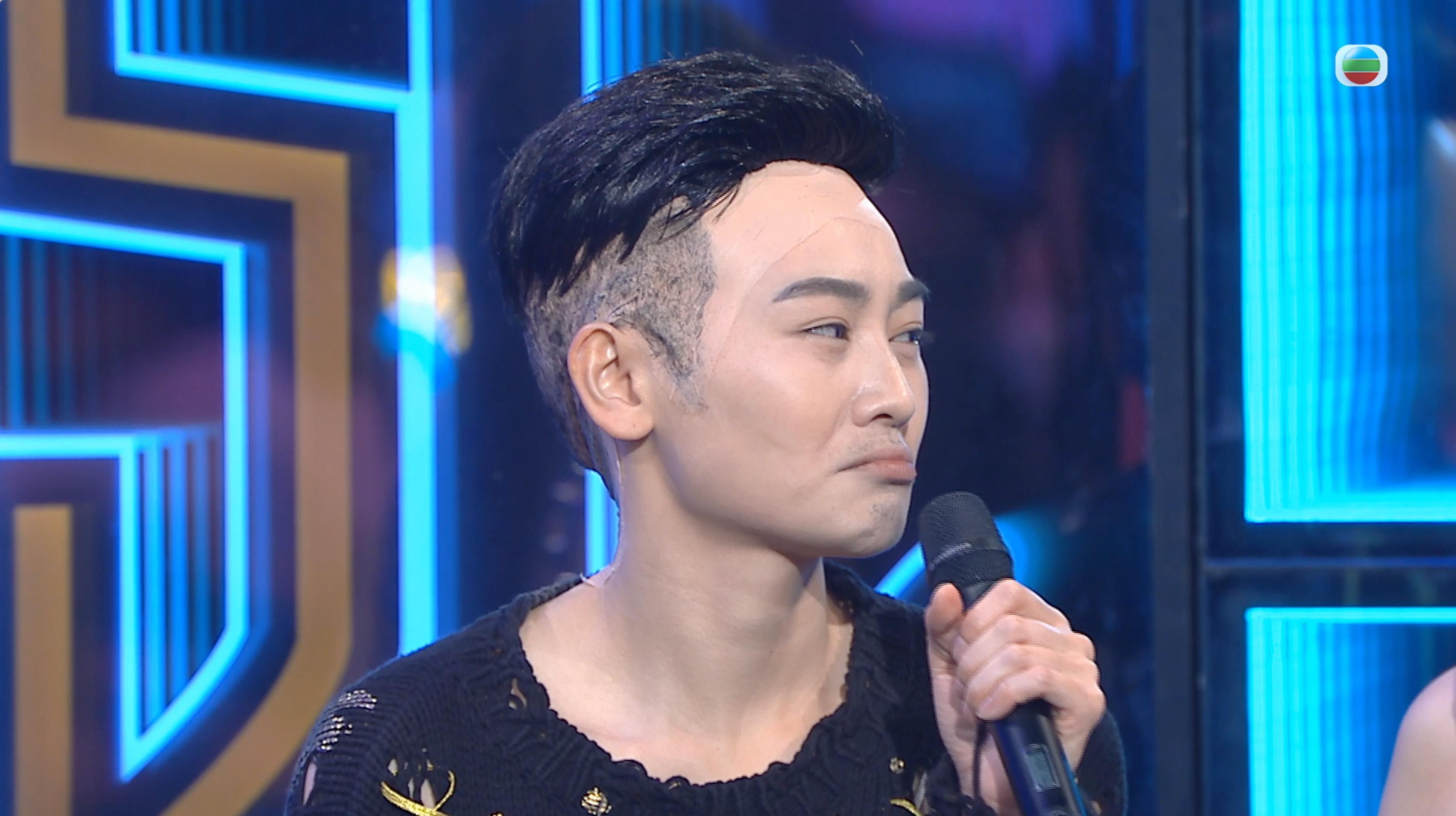 關嘉敏嘅演出,似到十足十之餘,仲要勁有娛樂性,無敵!難得佢又完全放低咗靚女包袱,咩核突表情都夠膽做,勁!