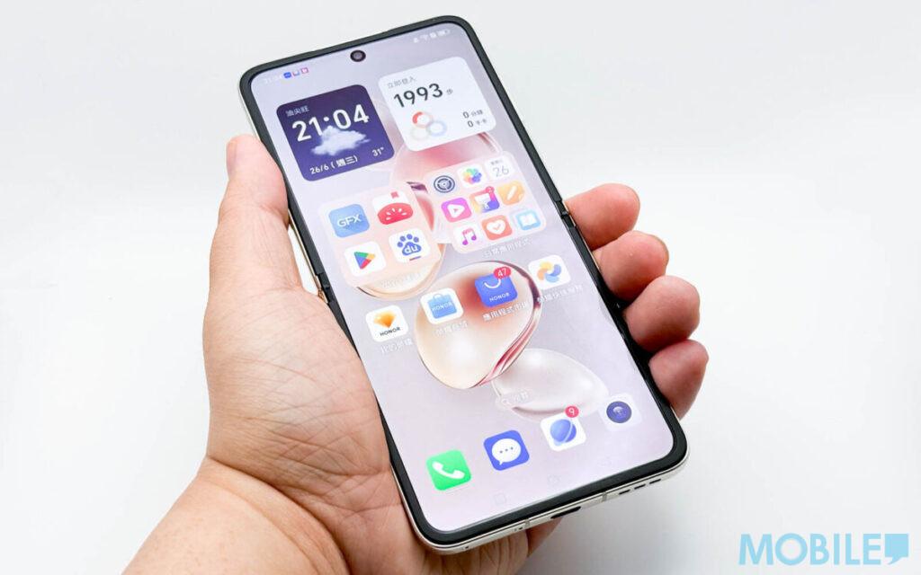 75.6mm 寬度、193g 機重屬常見大屏手機體積