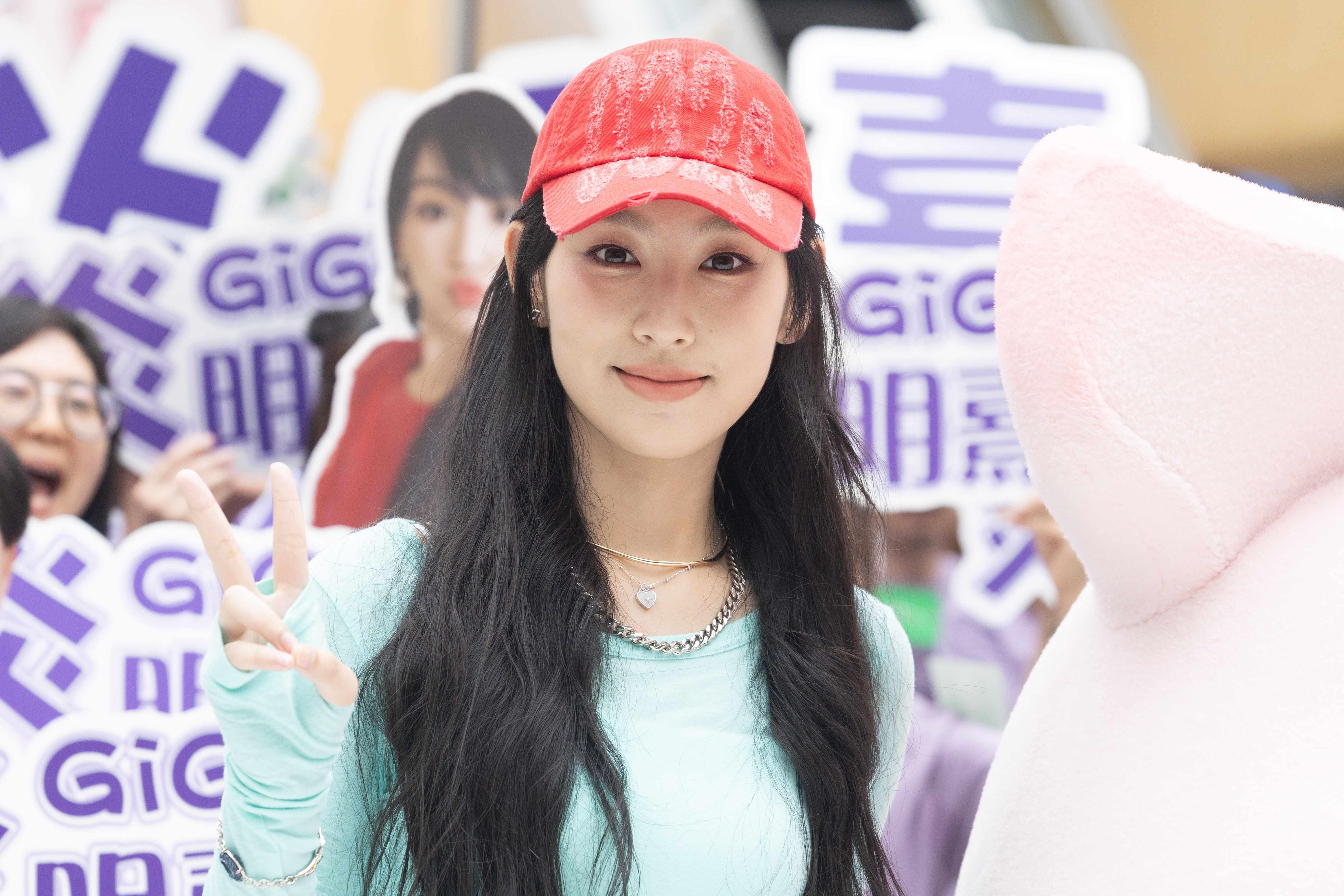 炎明熹出席新港城金牌運動豚宣傳活動 炎明熹