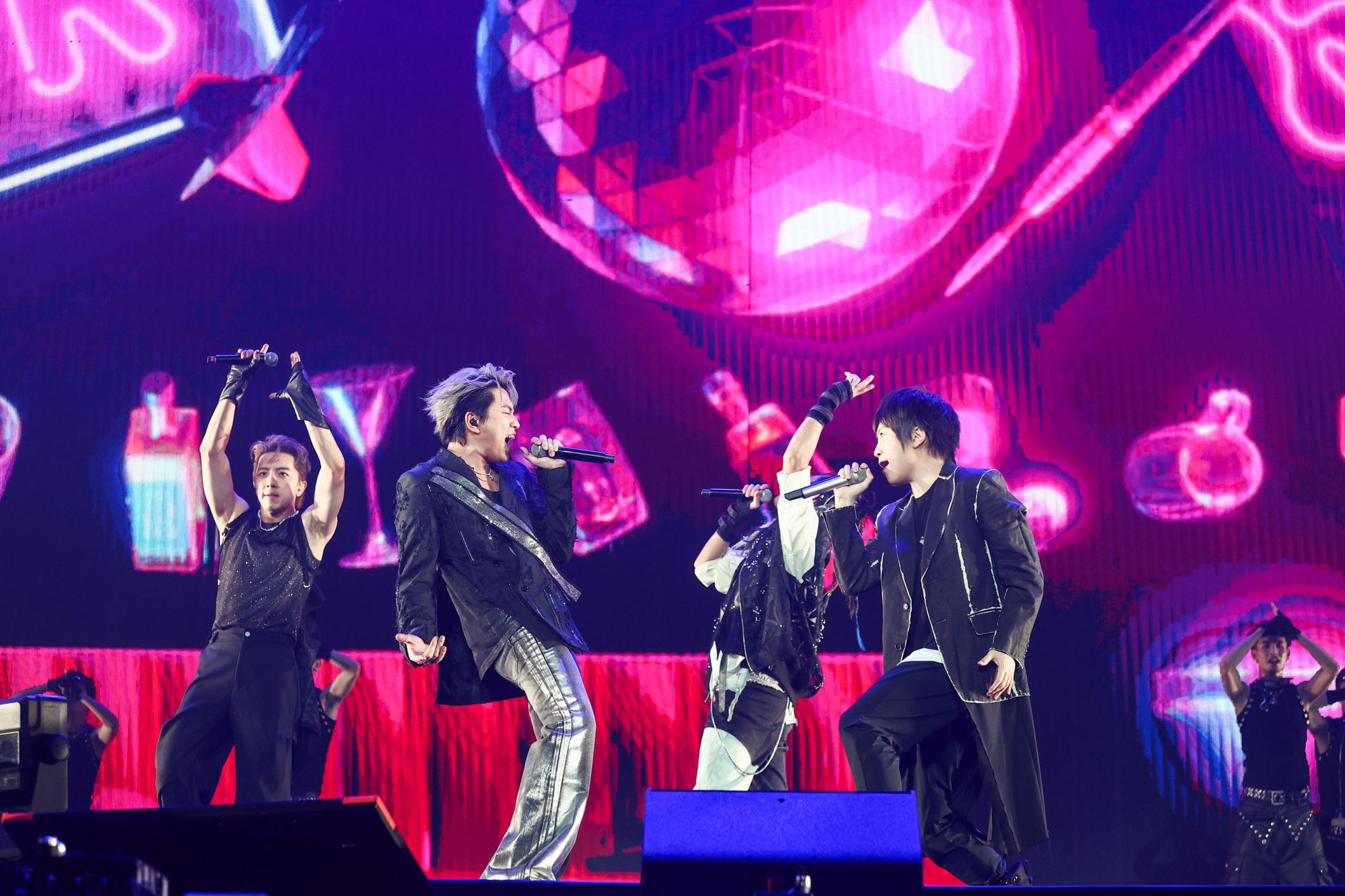 五月天阿信自薦為Energy擔任嘉賓。