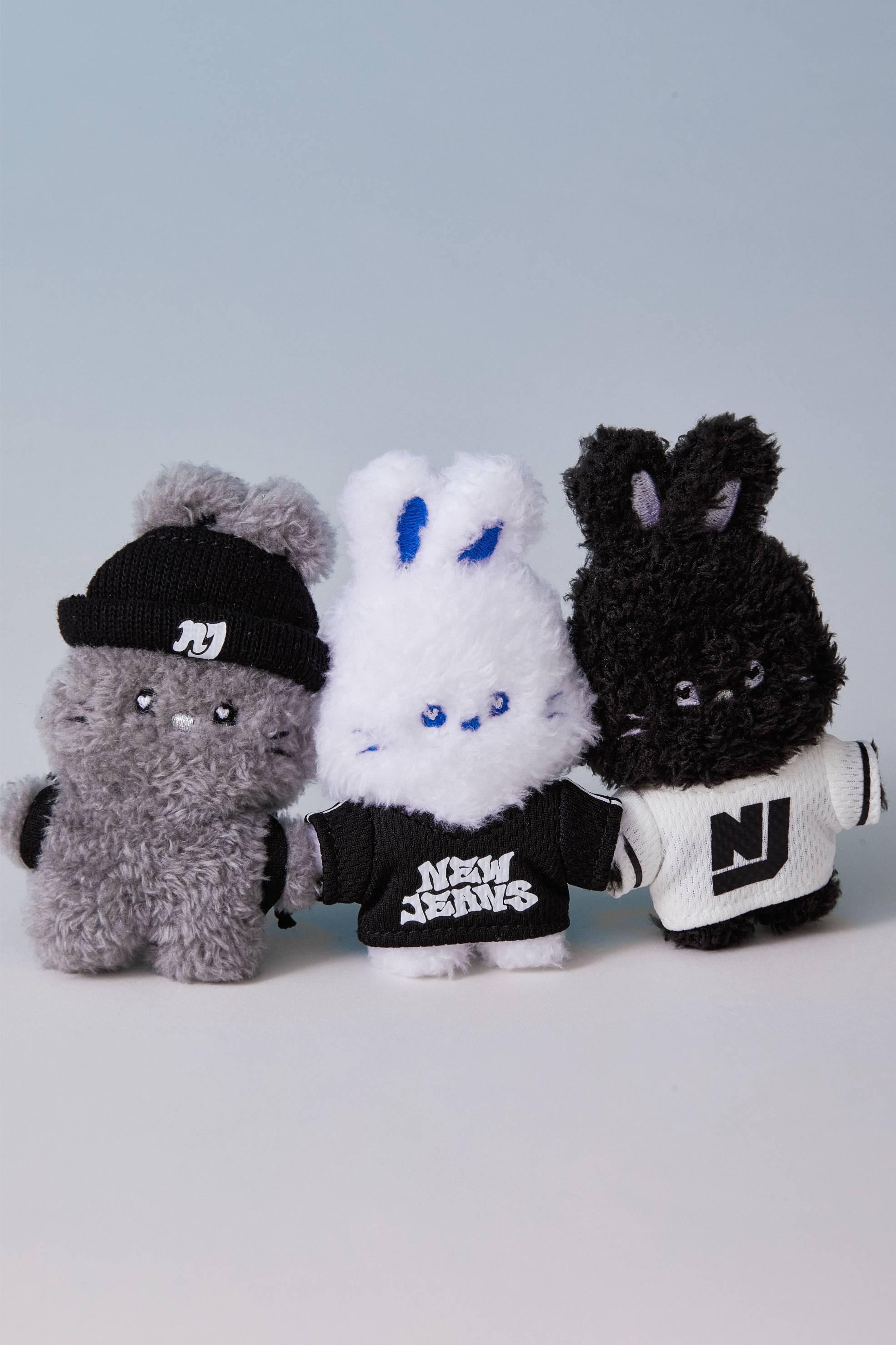 bunini 迷你著衫毛公仔鎖匙扣 $129