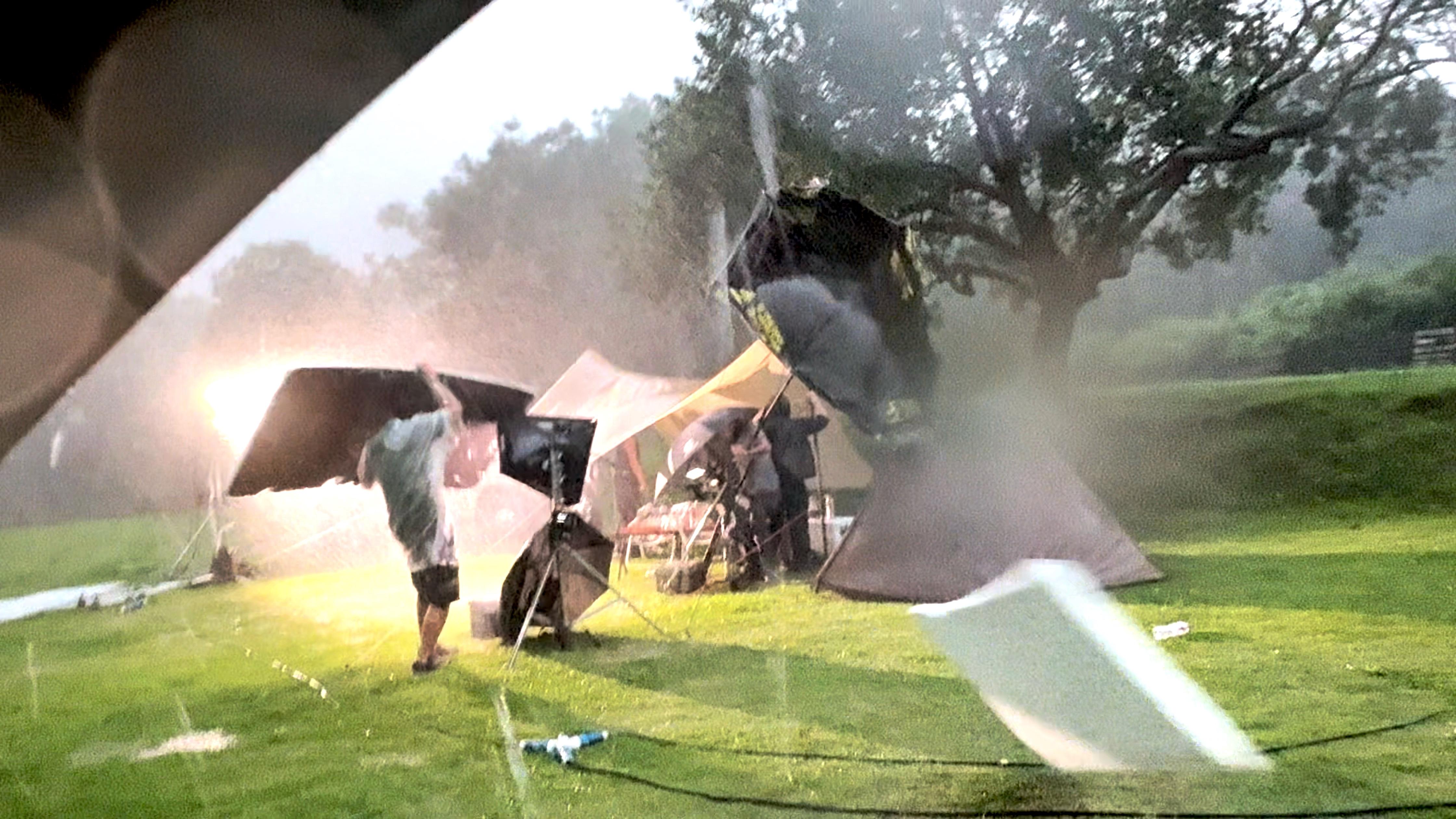 取景當日天氣惡劣。