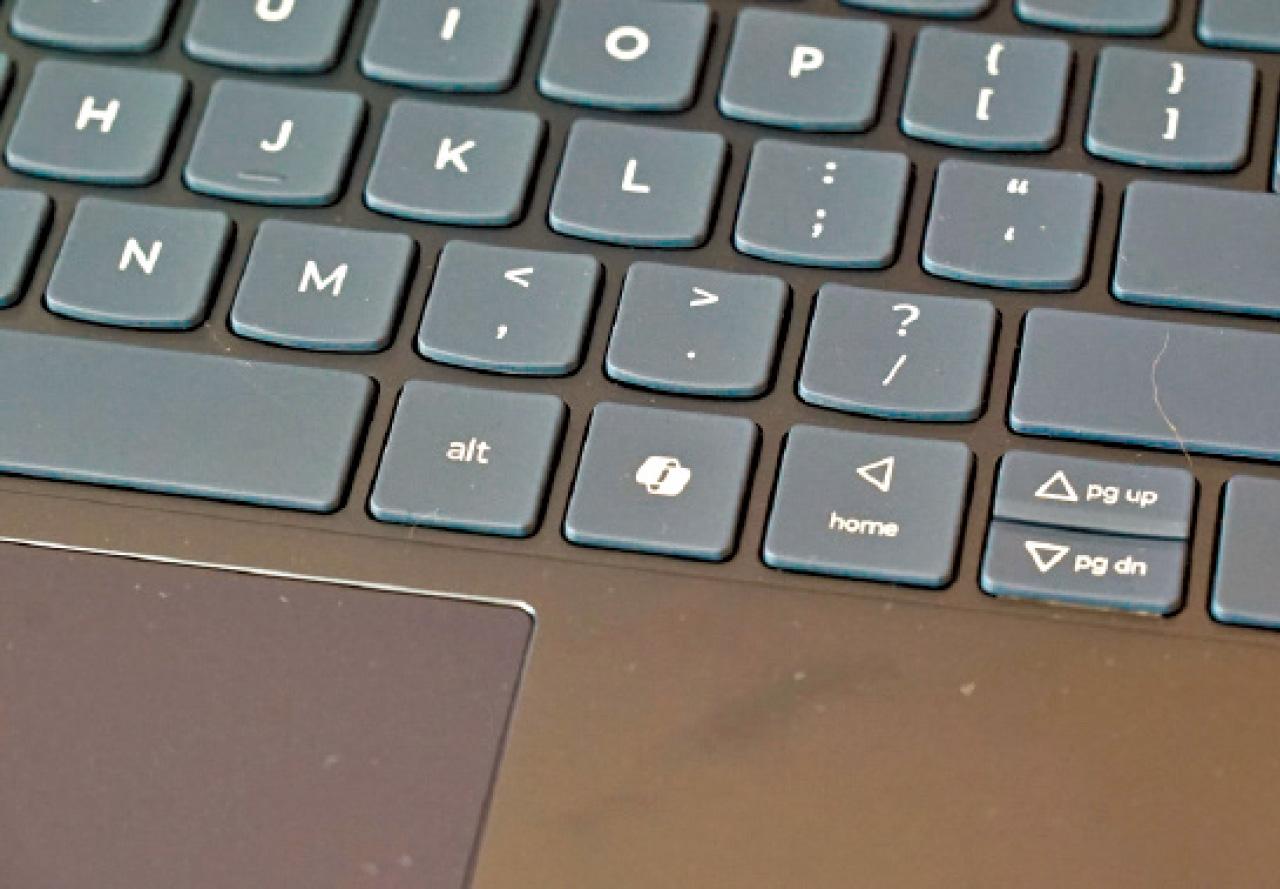 Lenovo YogaSlim7x Copilot