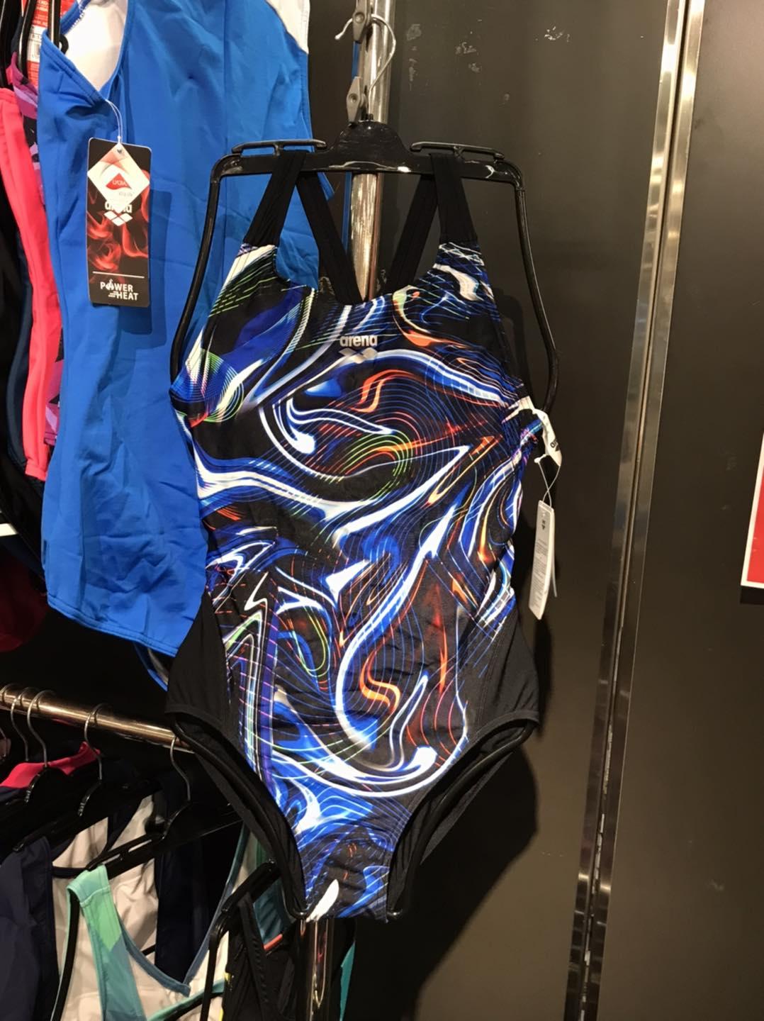 馬拉松便服及運動名牌開倉(圖片來源: Times Square Bazaar 時代廣場展銷集 FB)