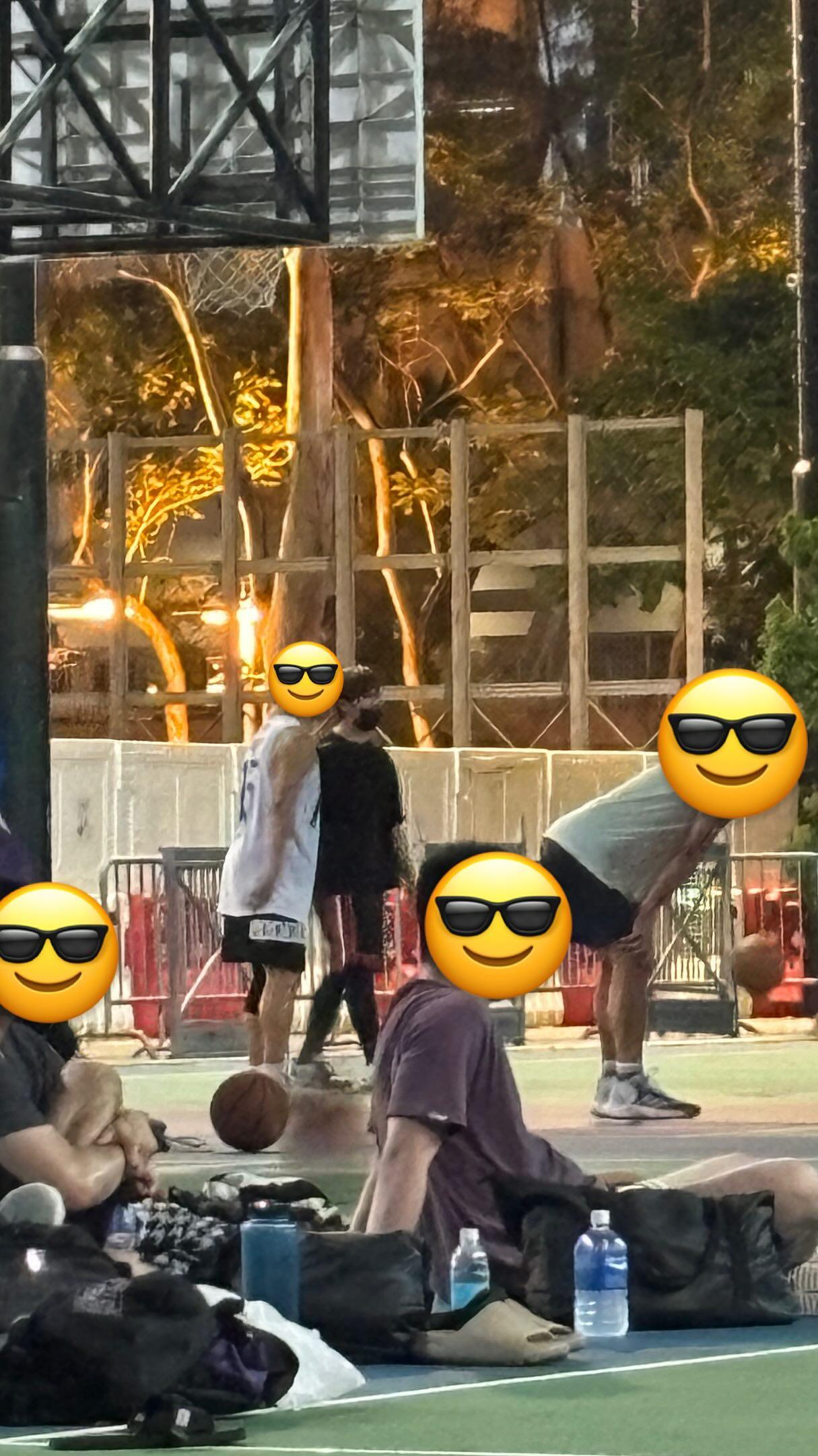 有網民見到姜濤在維園打波。(網上圖片)