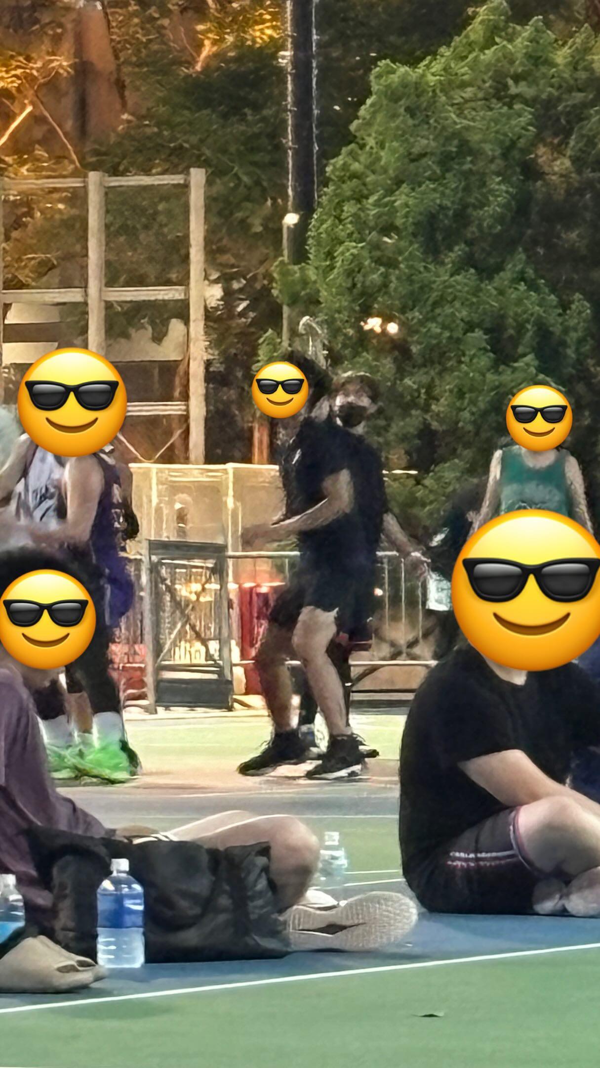 有網民見到姜濤在維園打波。(網上圖片)