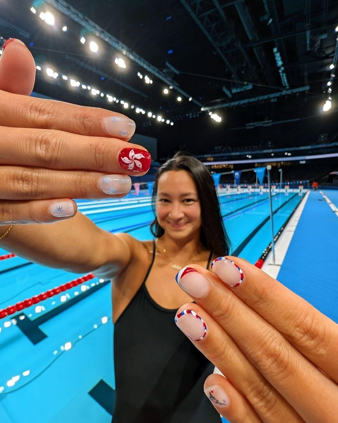 巴黎奧運|鄭莉梅Camille的指甲塗成「奧運風」。