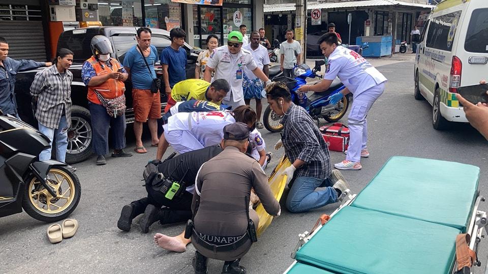 當地救援人員為事主急救。(網上圖片)