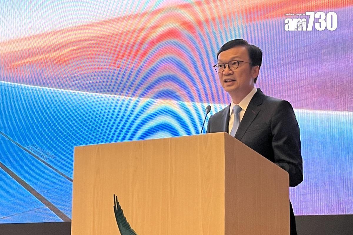 署理運輸及物流局局長廖振新指,正積極研究如何在法規、技術要求及空域管理等拆牆鬆綁,促進低空飛行活動的進行。(資料圖片)