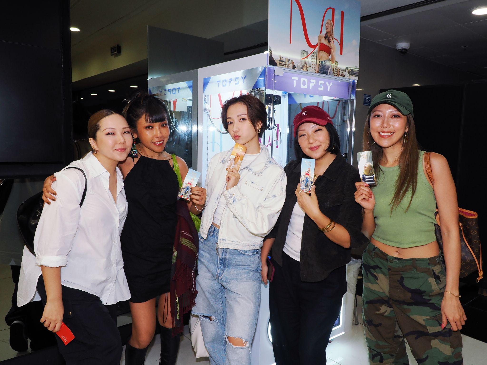 王君馨、衛蘭、衛詩、鍾舒漫、鍾舒祺