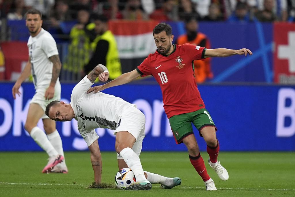 貝拿度施華多次憑個人突破創造出機會。(美聯社)