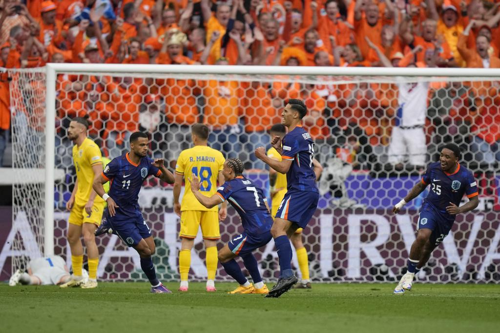 加普為荷蘭先開紀錄,射入個人在今屆歐國盃的第三球。(美聯社)