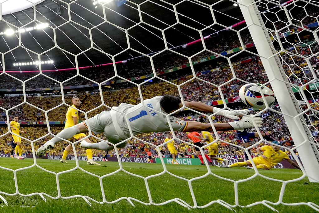 加普為荷蘭先開紀錄,射入個人在今屆歐國盃的第三球。(美聯社)